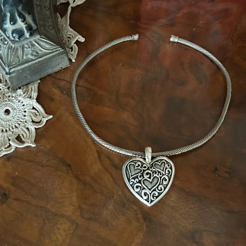 Vintage Hard Wire Heart Pendant Necklace